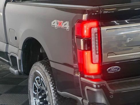 Used 2024 Ford F350 Platinum AWD/4WD image 9