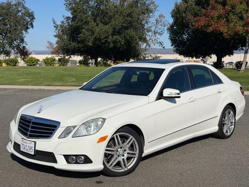 Used 2010 Mercedes-Benz E 350 Sedan image 1