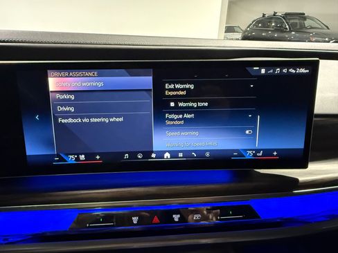 Used 2023 BMW 740i w/ Parking Assistance Package RWD image 41