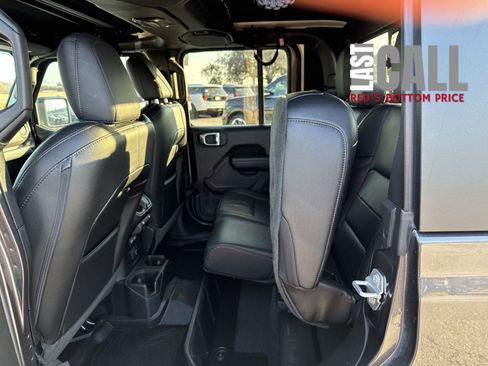 Used 2023 Jeep Gladiator Sport image 13