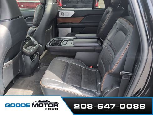 Used 2022 Lincoln Navigator L Black Label AWD/4WD image 6