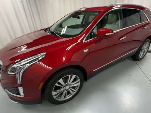 Certified 2024 Cadillac XT5 Premium Luxury AWD/4WD image 4