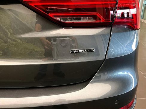 Certified 2025 Audi Q3 2.0T Premium Plus w/ Premium Plus Package AWD/4WD image 10