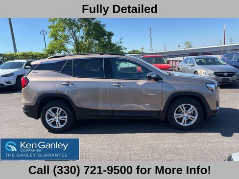 Used 2018 GMC Terrain SLE w/ Driver Convenience Package FWD image 4