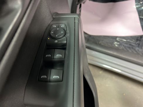 Used 2024 Chevrolet Silverado 1500 Custom image 22