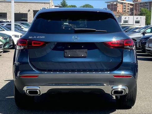 Certified 2023 Mercedes-Benz GLA 250 4MATIC w/ Premium Package image 3