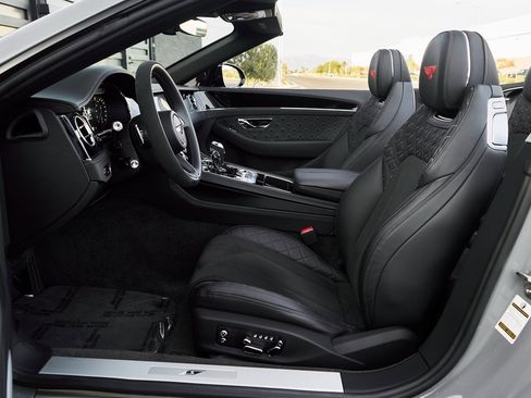 Used 2024 Bentley Continental GT S image 23