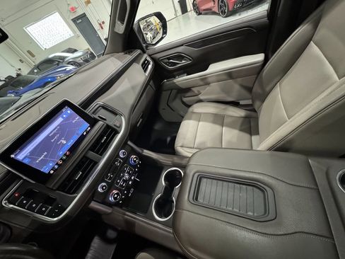 Used 2021 GMC Yukon SLT w/ SLT Luxury Plus Package image 25