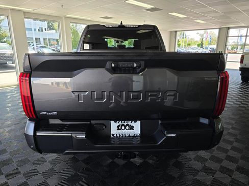 Used 2025 Toyota Tundra SR5 w/ SR5 Convenience Package AWD/4WD image 4