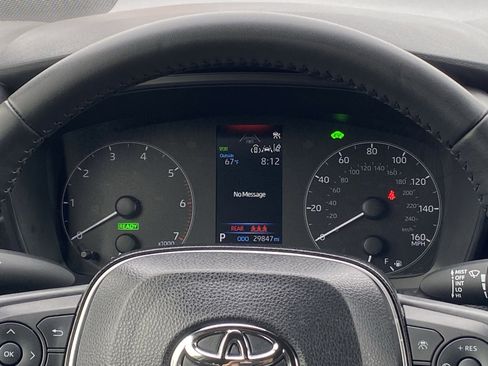 Certified 2024 Toyota Corolla SE w/ SE Package FWD image 19
