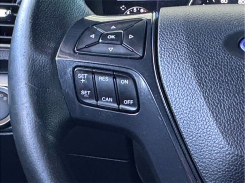 Used 2016 Ford Explorer XLT w/ Equipment Group 202A image 13