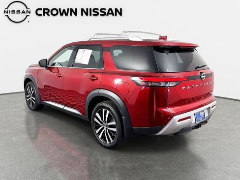 Used 2023 Nissan Pathfinder Platinum AWD/4WD image 8