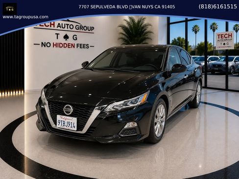 Used 2021 Nissan Altima 2.5 SV FWD image 1