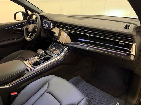 Certified 2026 Audi Q7 2.0T Premium w/ Convenience Plus Package AWD/4WD image 33