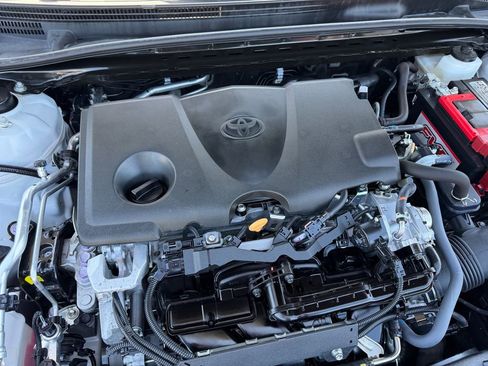 Used 2023 Toyota Camry SE w/ Cold Weather Package FWD image 31