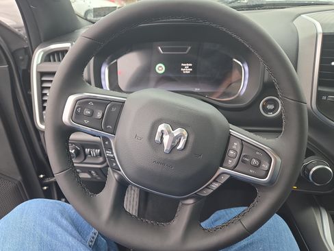 New 2026 RAM 1500 Big Horn AWD/4WD image 14