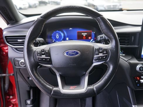 Used 2020 Ford Explorer ST w/ ST Street Pack image 12