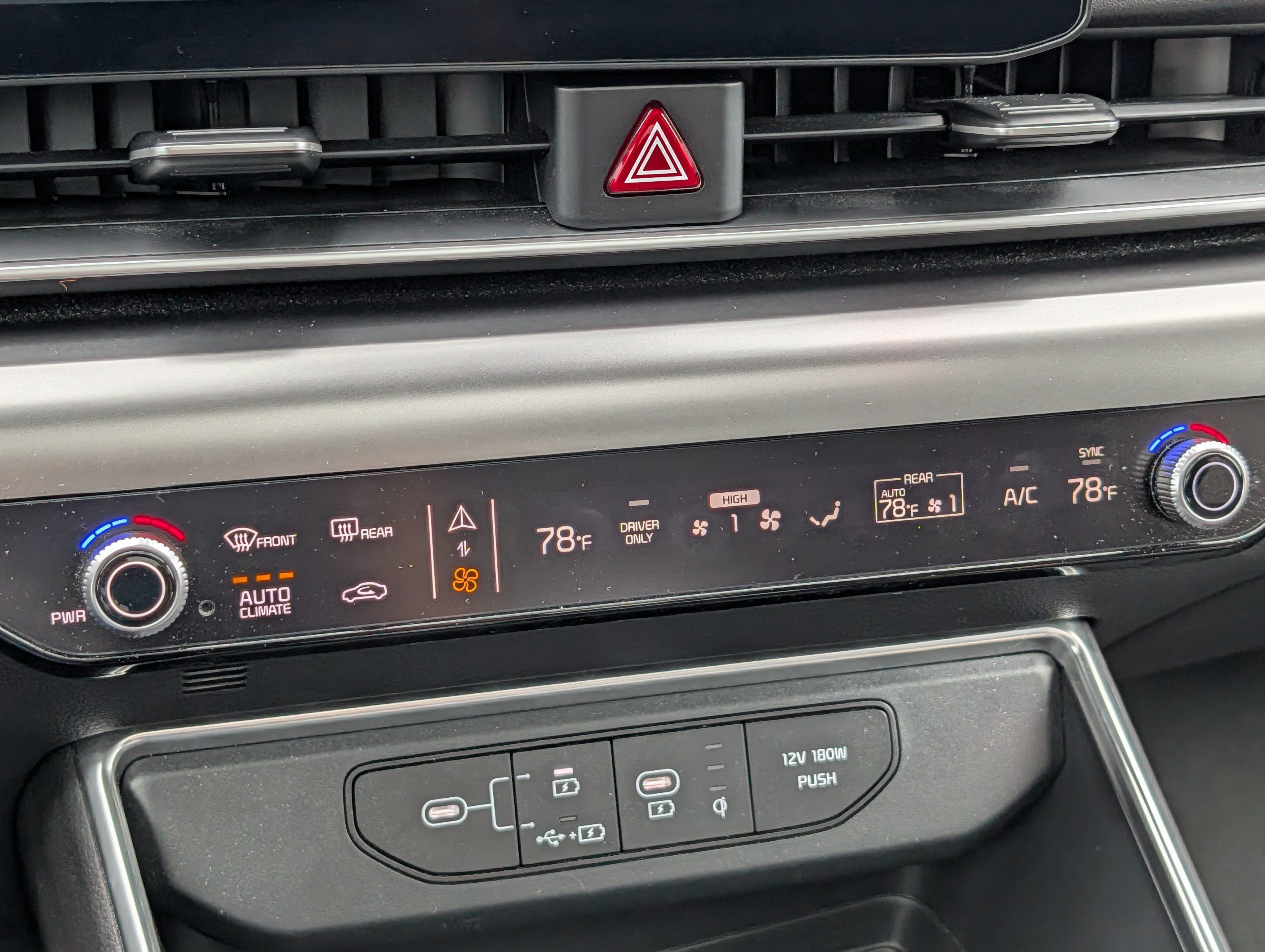 Certified 2025 Kia Carnival SX Prestige FWD image 23