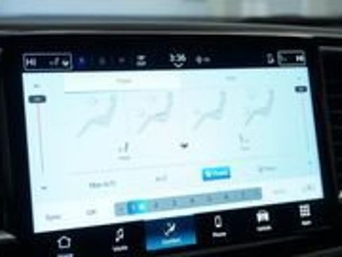 New 2026 Chrysler Voyager LX image 30