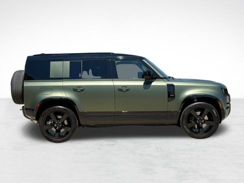 New 2026 Land Rover Defender 110 X-Dynamic SE AWD/4WD image 8