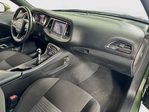 Used 2021 Dodge Challenger R/T Scat Pack w/ Driver Convenience Group RWD image 28