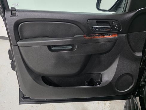 Used 2011 Chevrolet Tahoe LT w/ Luxury Package image 14