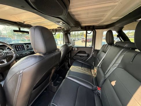 Used 2022 Jeep Wrangler Unlimited Sahara AWD/4WD image 24