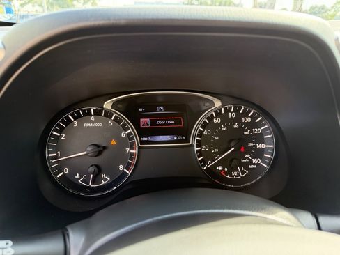 Used 2017 Nissan Pathfinder Platinum w/ Midnight Edition Package image 20