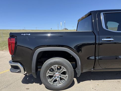 Used 2025 GMC Sierra 1500 SLT image 36