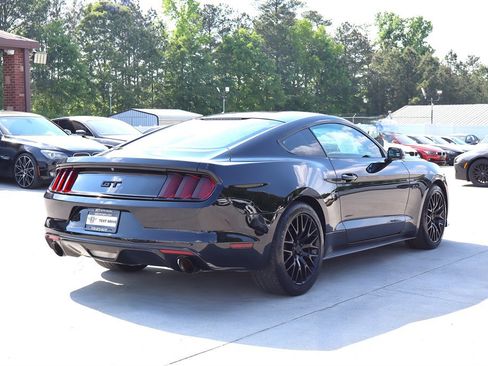 Used 2017 Ford Mustang GT w/ GT Performance Package RWD image 7