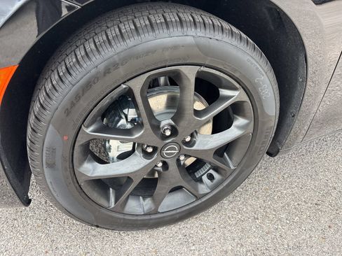 New 2026 Chrysler Pacifica Limited w/ S Appearance Package FWD image 36