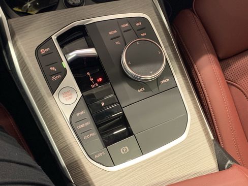 Used 2025 BMW 330i Sedan w/ Convenience Package image 20