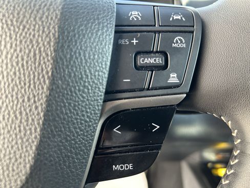 Certified 2025 Toyota Camry SE image 24