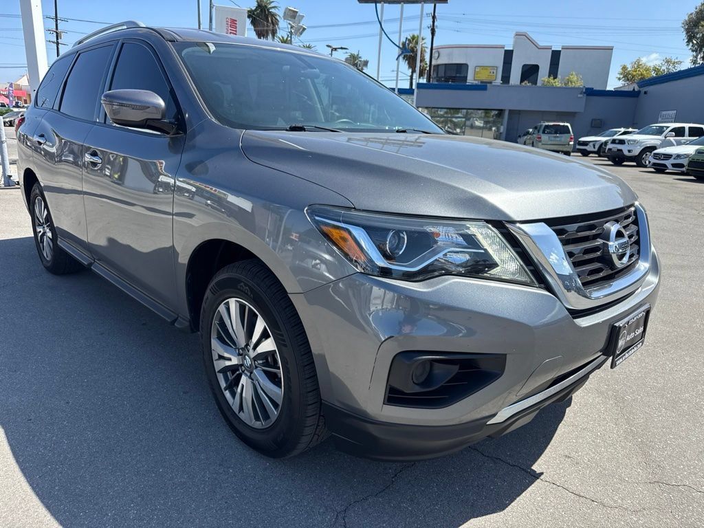 Used 2020 Nissan Pathfinder S AWD/4WD image 1