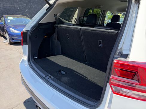 Used 2018 Volkswagen Atlas SE AWD/4WD image 17