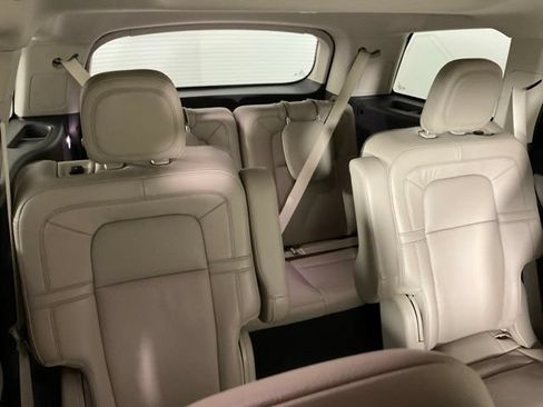 Used 2020 Lincoln Aviator Reserve w/ Equipment Group 201A RWD image 32