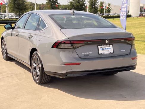 Used 2026 Honda Accord EX-L image 5