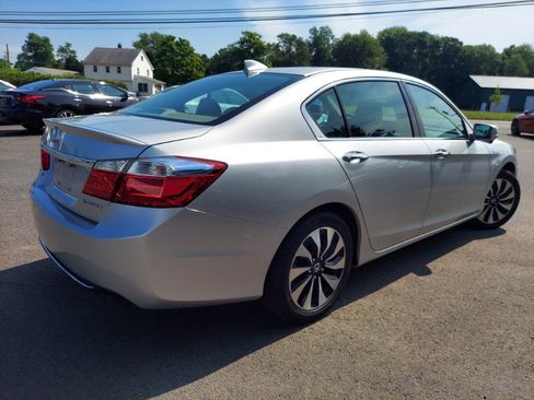 Used 2014 Honda Accord Hybrid Sedan image 4
