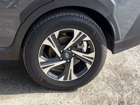 Used 2024 Subaru Crosstrek 2.0i Premium image 12