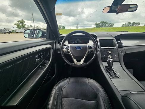 Used 2015 Ford Taurus SEL w/ Equipment Group 201A FWD image 13