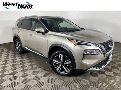 Used 2022 Nissan Rogue Platinum w/ Head-Up Display Package image 1