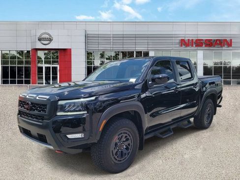 Certified 2026 Nissan Frontier PRO-4X w/ Tow Package AWD/4WD image 6