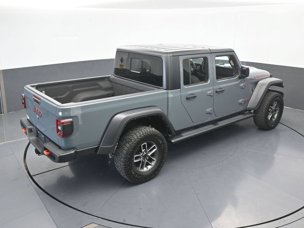 Used 2024 Jeep Gladiator Mojave AWD/4WD image 52