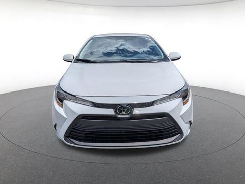 Used 2025 Toyota Corolla LE FWD image 10