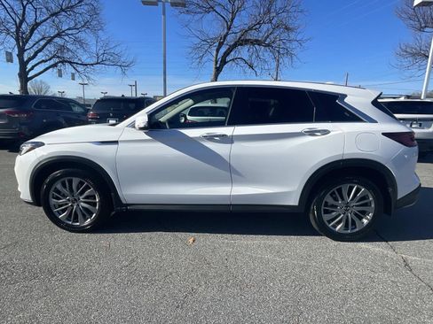 Certified 2025 INFINITI QX50 Pure image 2