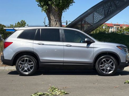 Used 2023 Honda Passport EX-L image 3