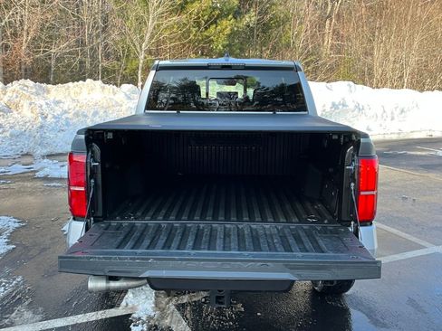 Used 2025 Toyota Tacoma TRD Sport w/ TRD Sport Upgrade Package image 23