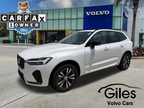Used 2024 Volvo XC60 B5 Core AWD/4WD image 1
