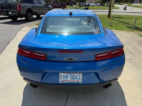 Used 2018 Chevrolet Camaro LT w/ Technology Package RWD image 6