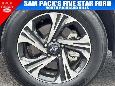 Used 2024 Subaru Crosstrek 2.0i Premium image 19